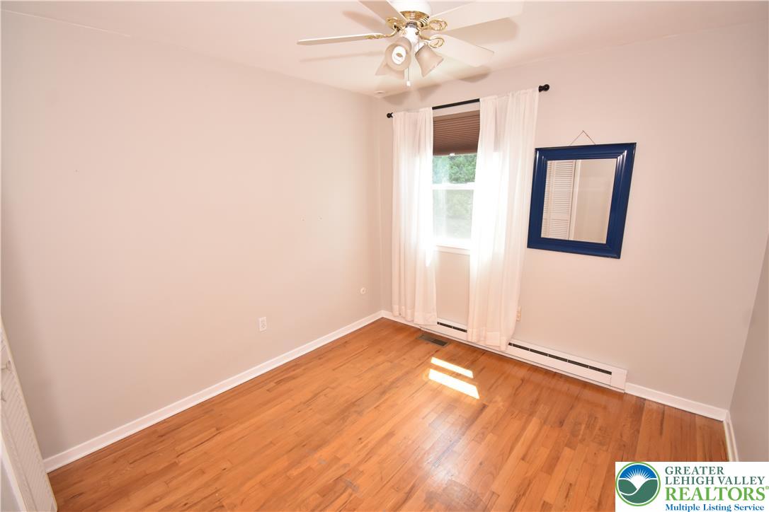 605 Barnyard View Property Photo 15