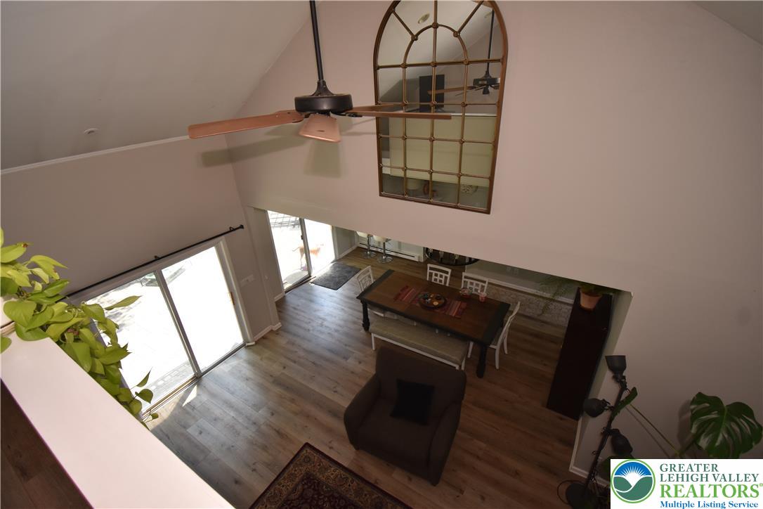 605 Barnyard View Property Photo 18