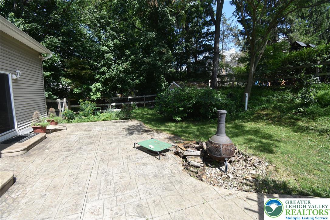 605 Barnyard View Property Photo 23