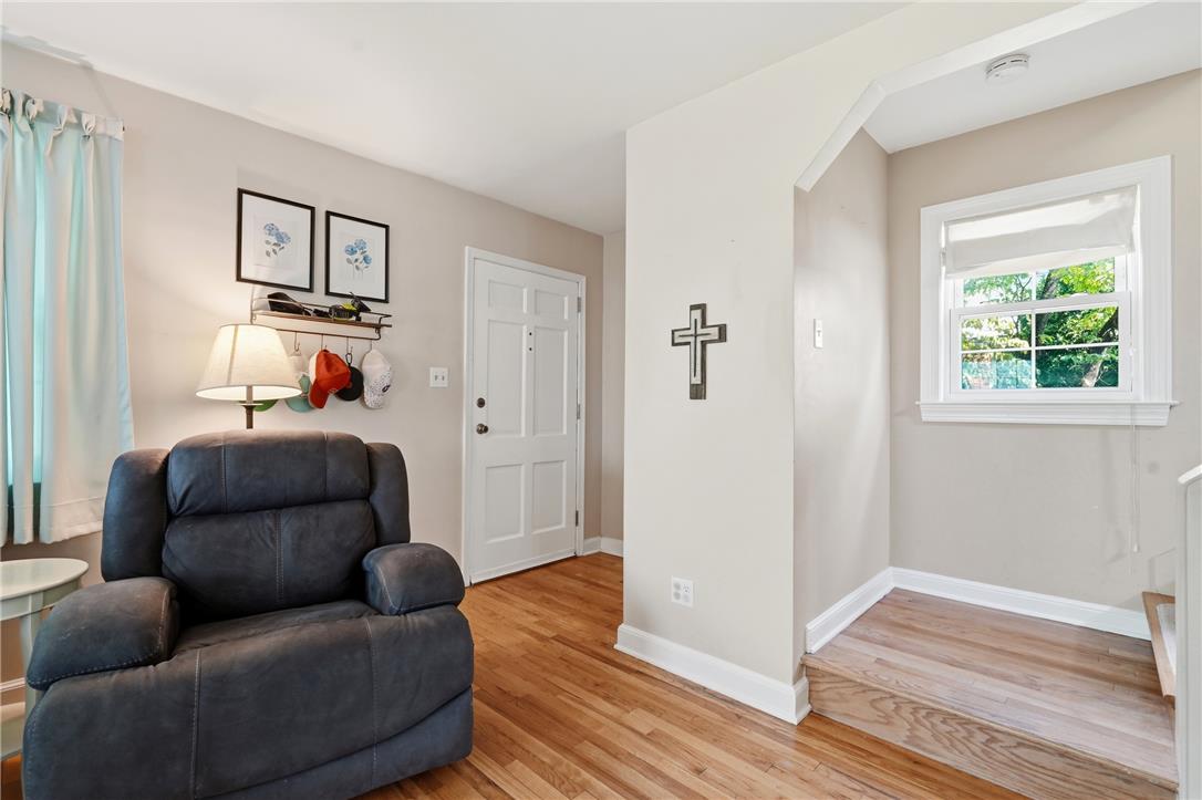 936 Evergreen Street Property Photo 4