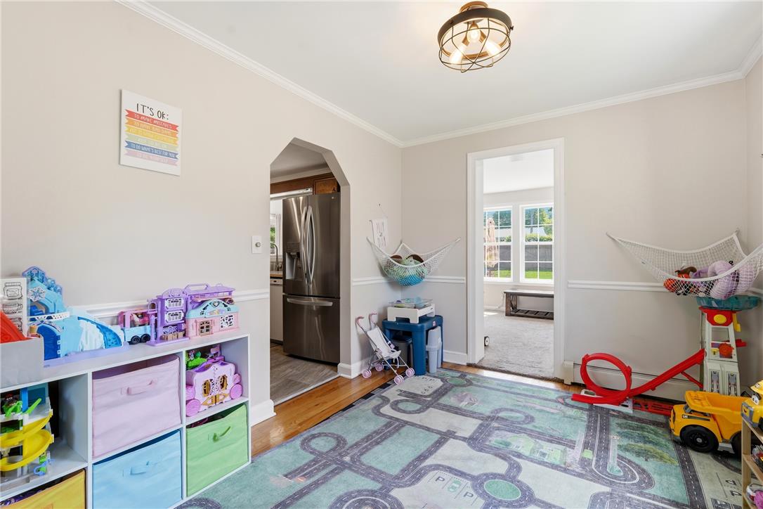936 Evergreen Street Property Photo 11