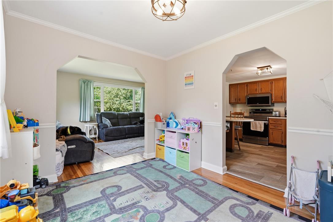 936 Evergreen Street Property Photo 12