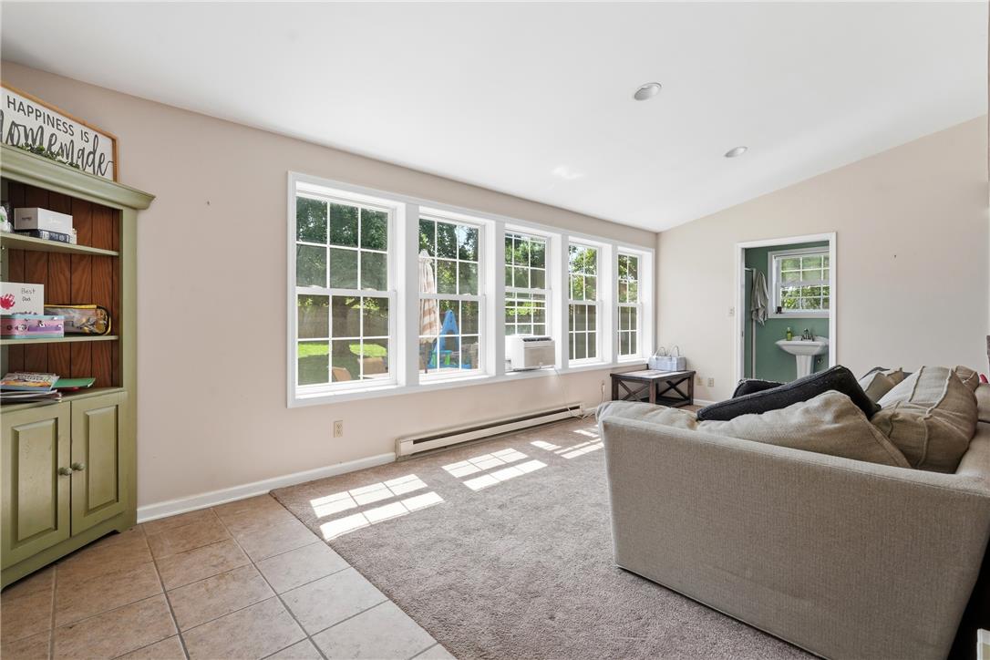 936 Evergreen Street Property Photo 18