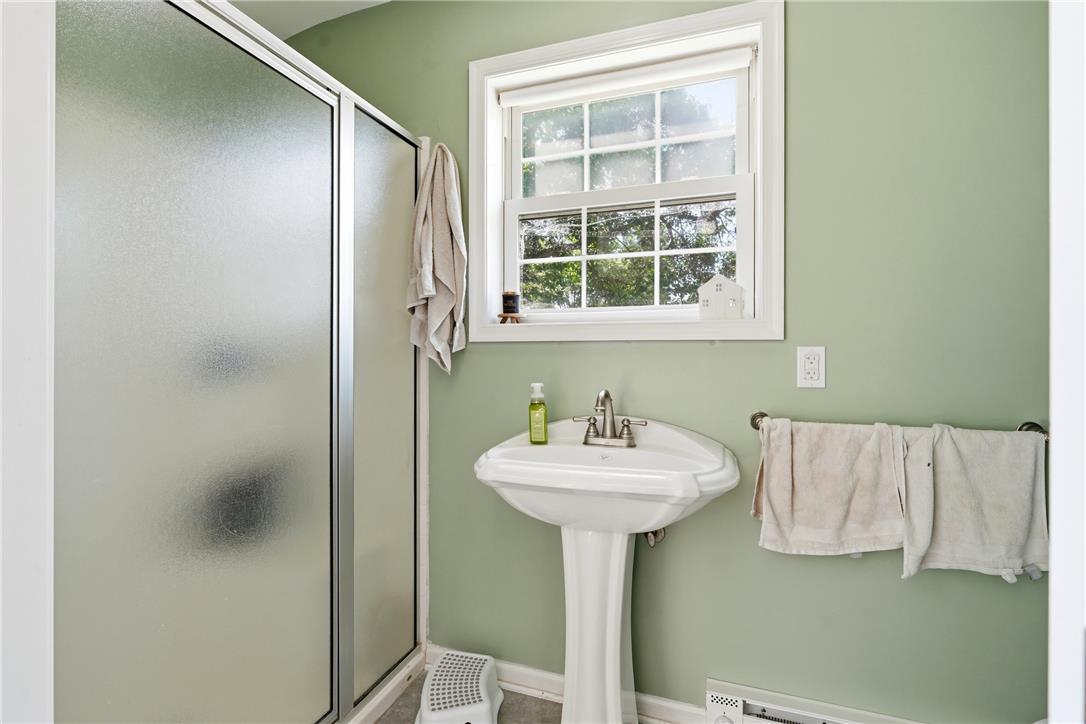 936 Evergreen Street Property Photo 22