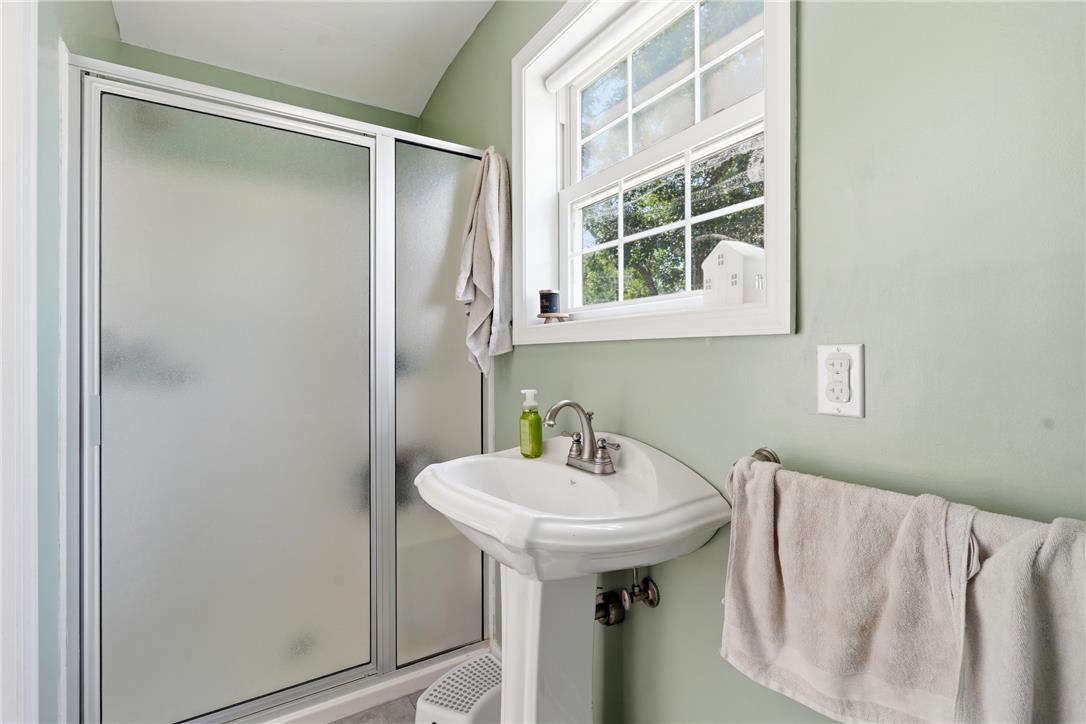 936 Evergreen Street Property Photo 23