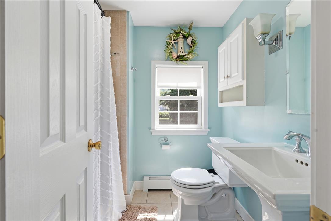 936 Evergreen Street Property Photo 36