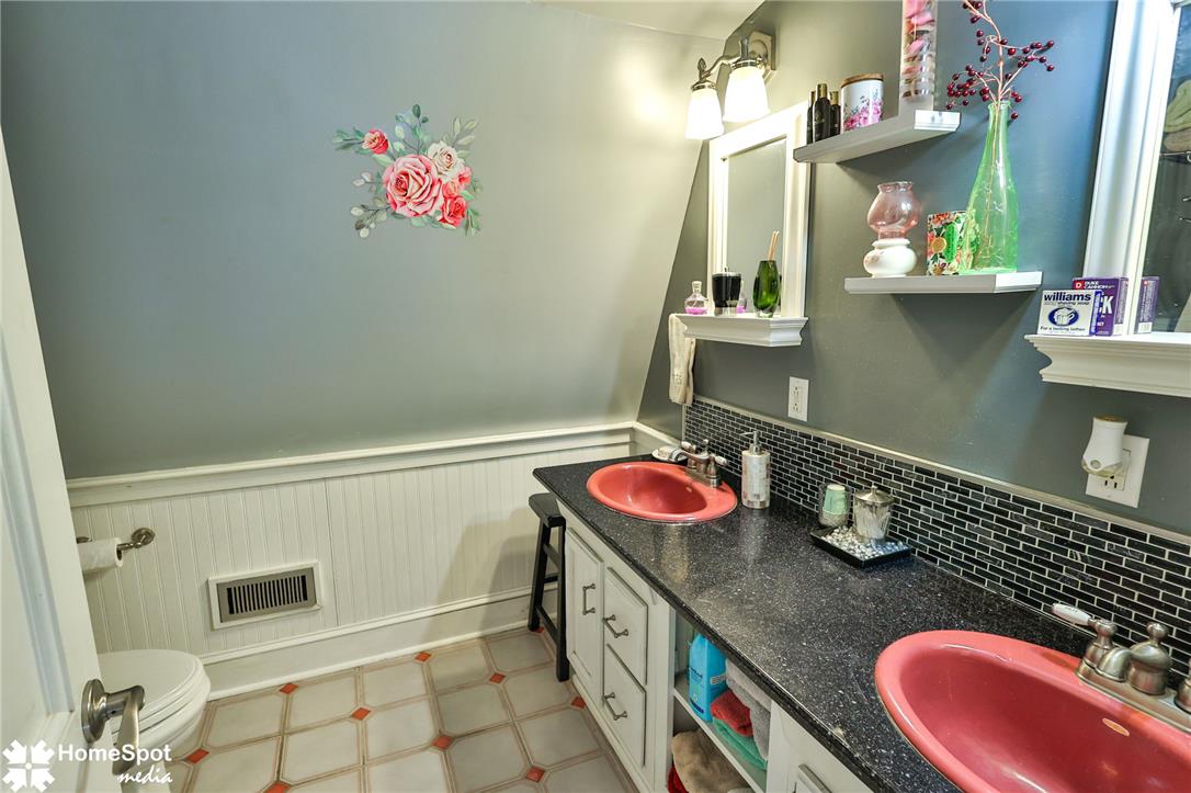 525 Rocky Valley Road Property Photo 46