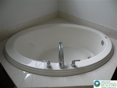 4071 Yorktown Road Property Photo 6