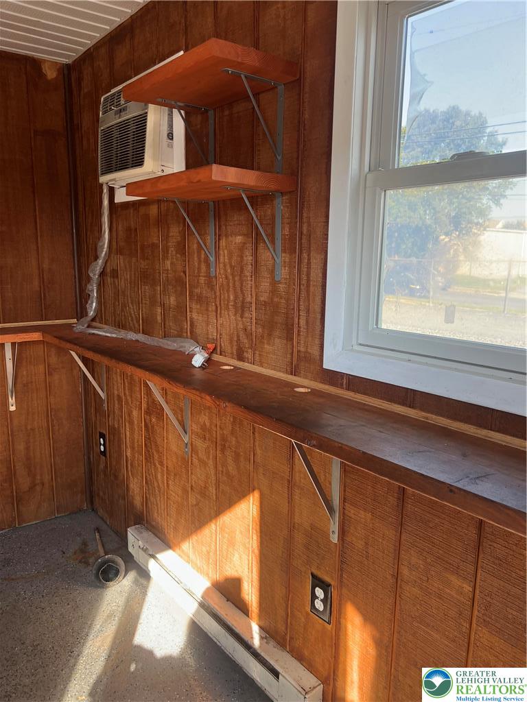 205 South 16th Property Photo 15