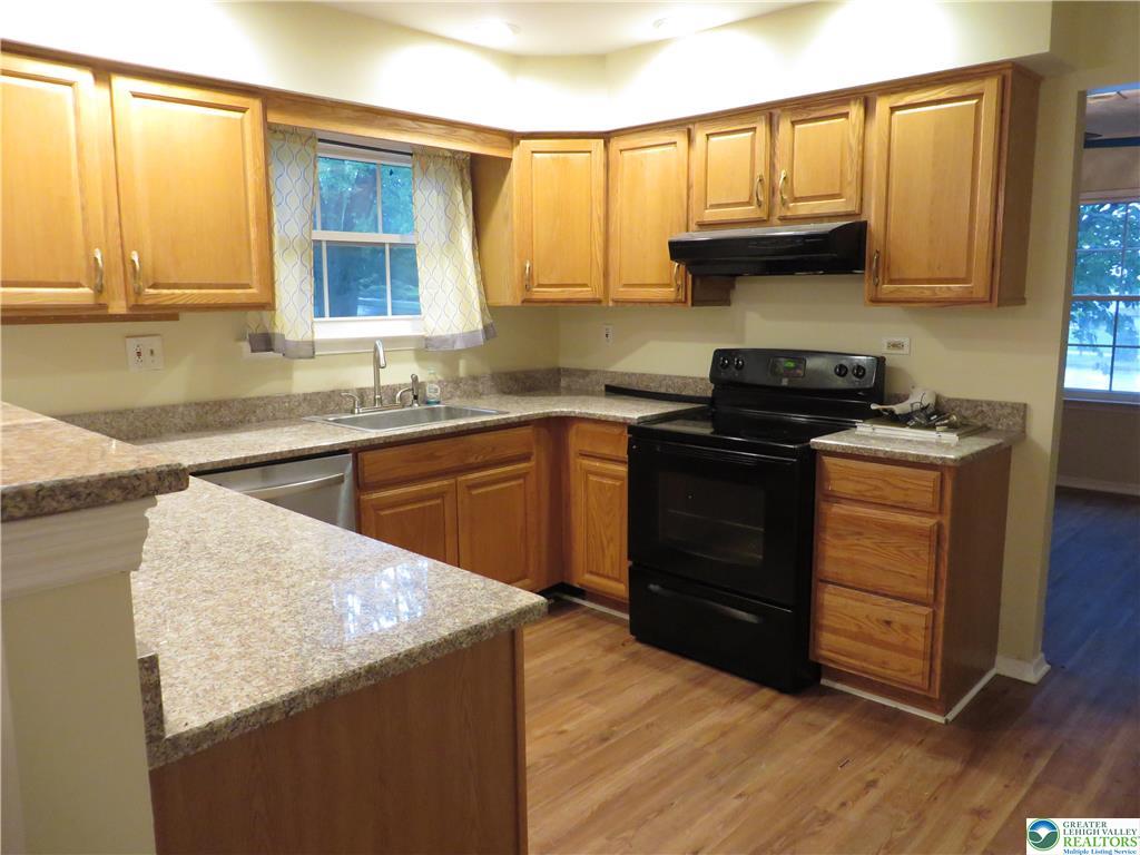 1701 Independence Court Property Photo 4
