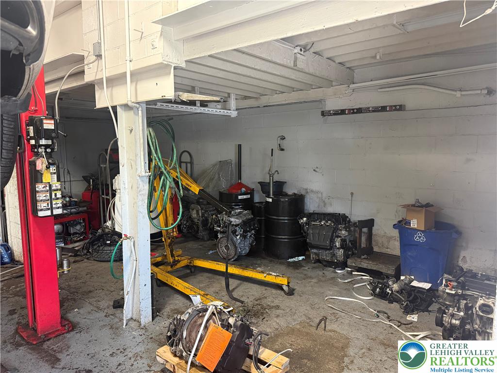 1845 Freemansburg Avenue Property Photo 18
