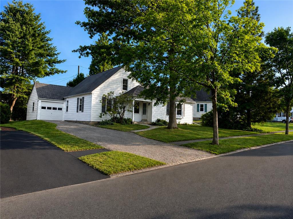 974 Juniper Road Property Photo 1