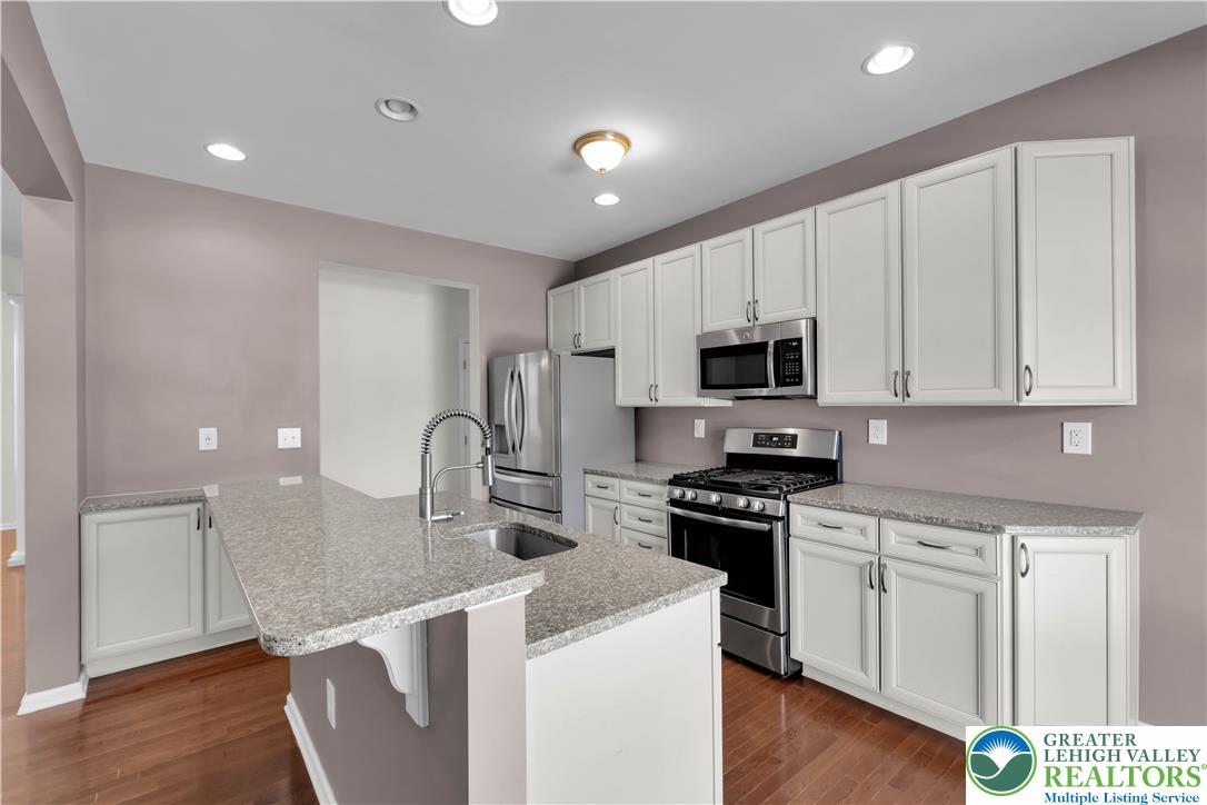 9675 Crescent Lane Property Photo 11