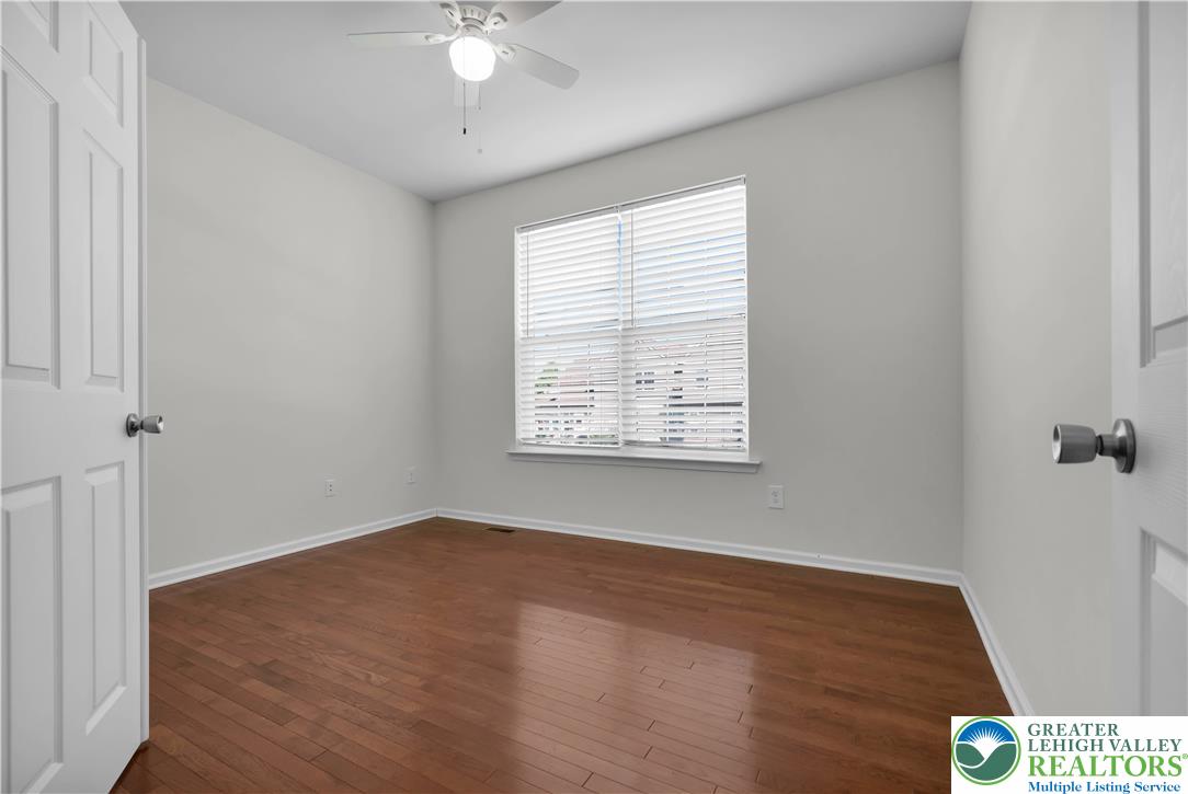 9675 Crescent Lane Property Photo 13