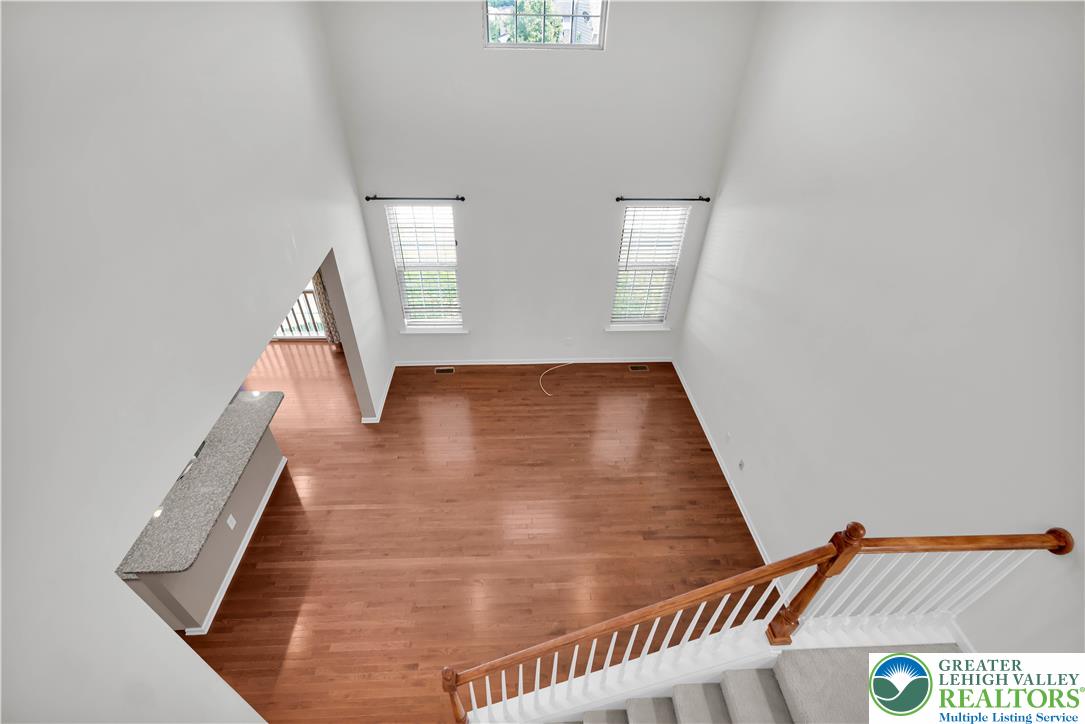 9675 Crescent Lane Property Photo 18