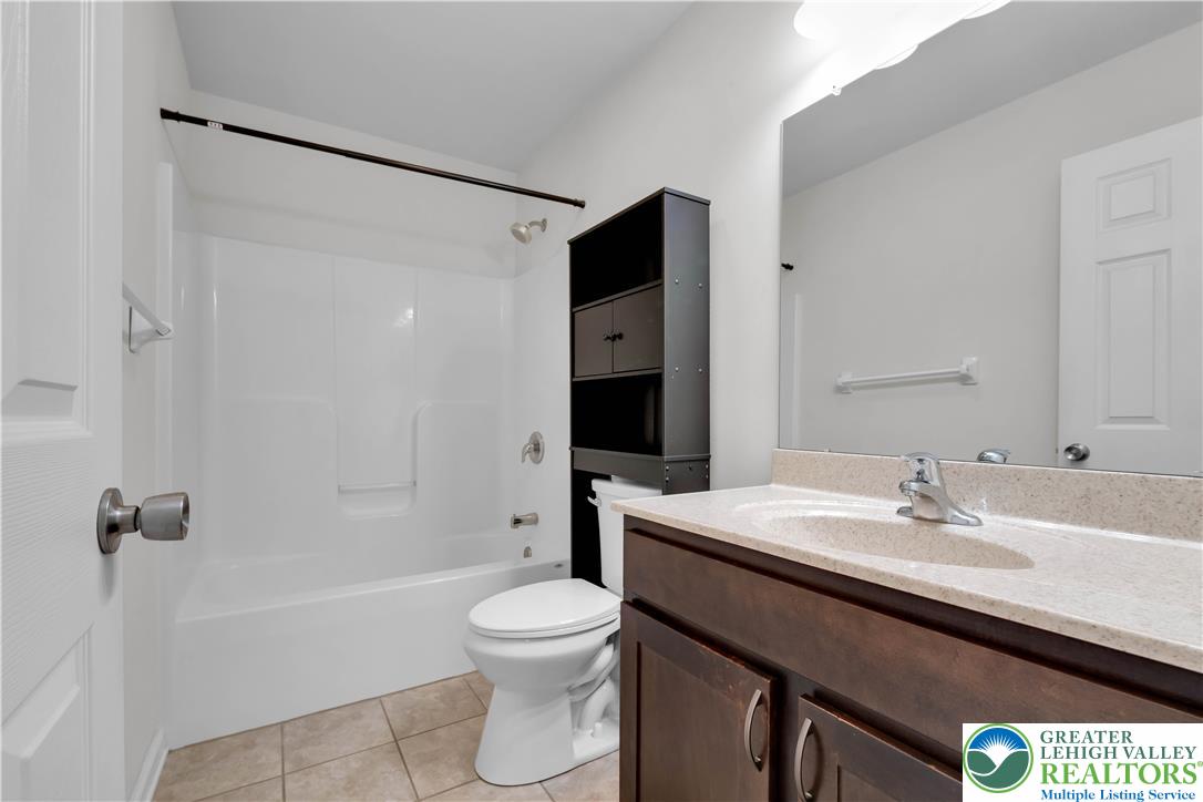 9675 Crescent Lane Property Photo 24