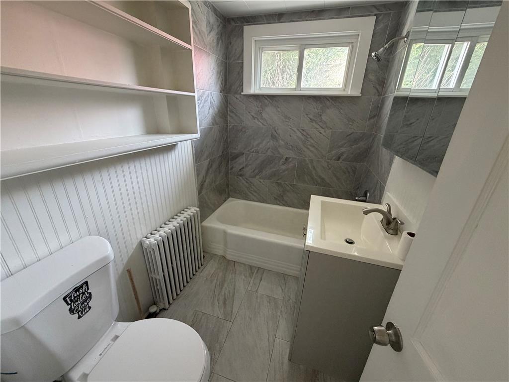 827 Milton Street Property Photo 12