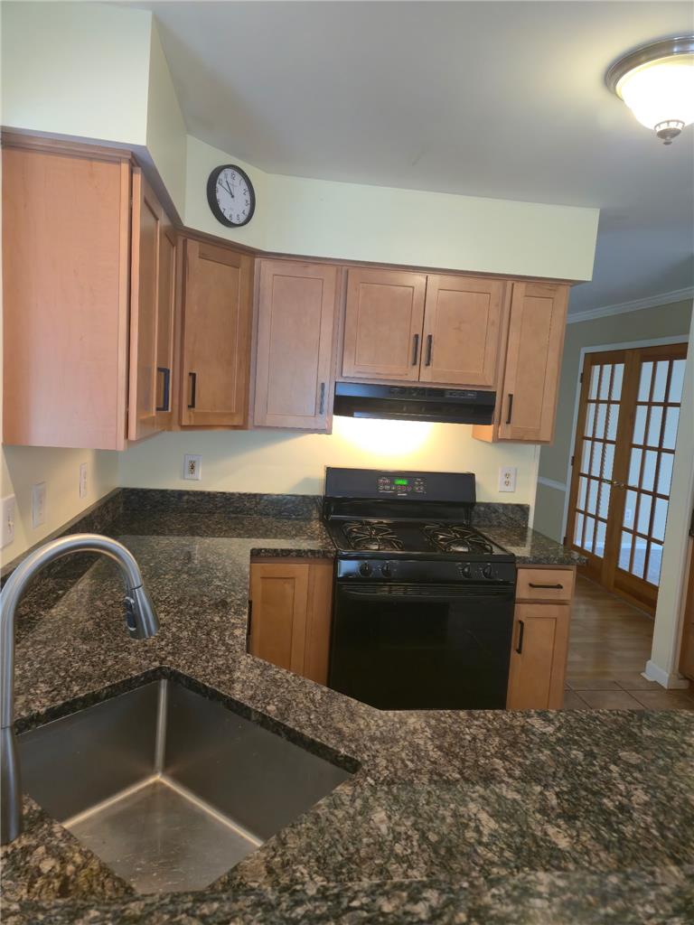 5280 Vermont Drive Property Photo 9