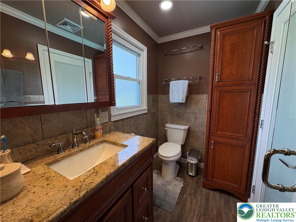82 Clay Road Property Photo 22
