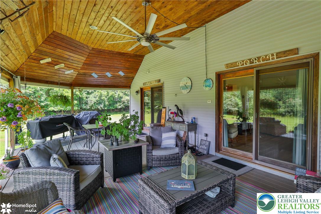 6117 Powers Property Photo 10