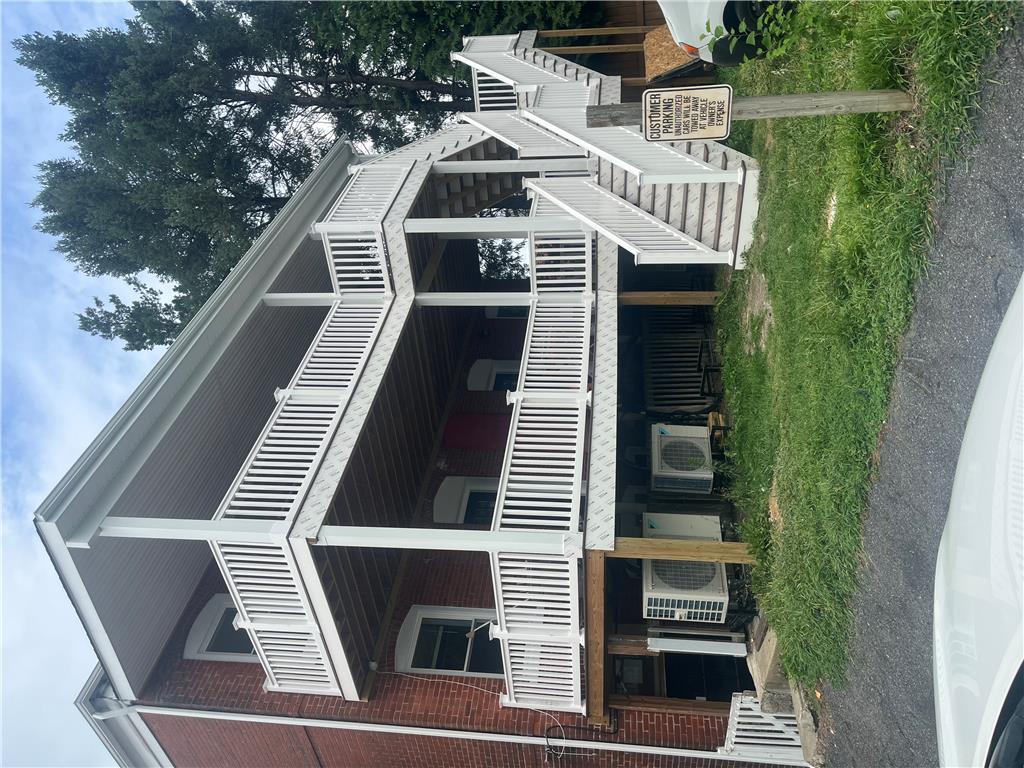 139 Main Street 2 Property Photo 18