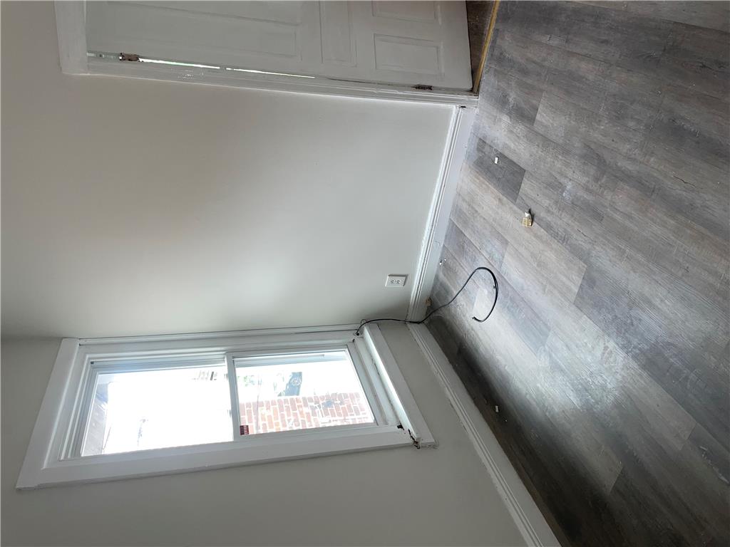 821 North New Street Property Photo 10