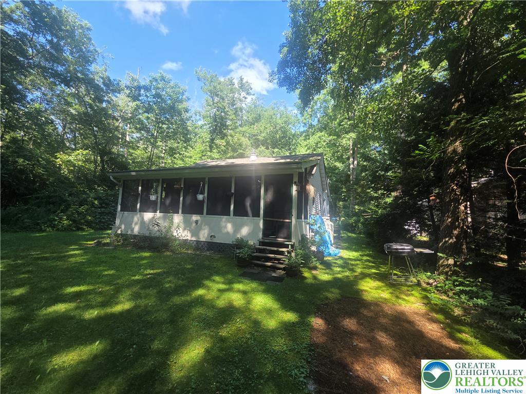 100 Creek Drive Property Photo 14