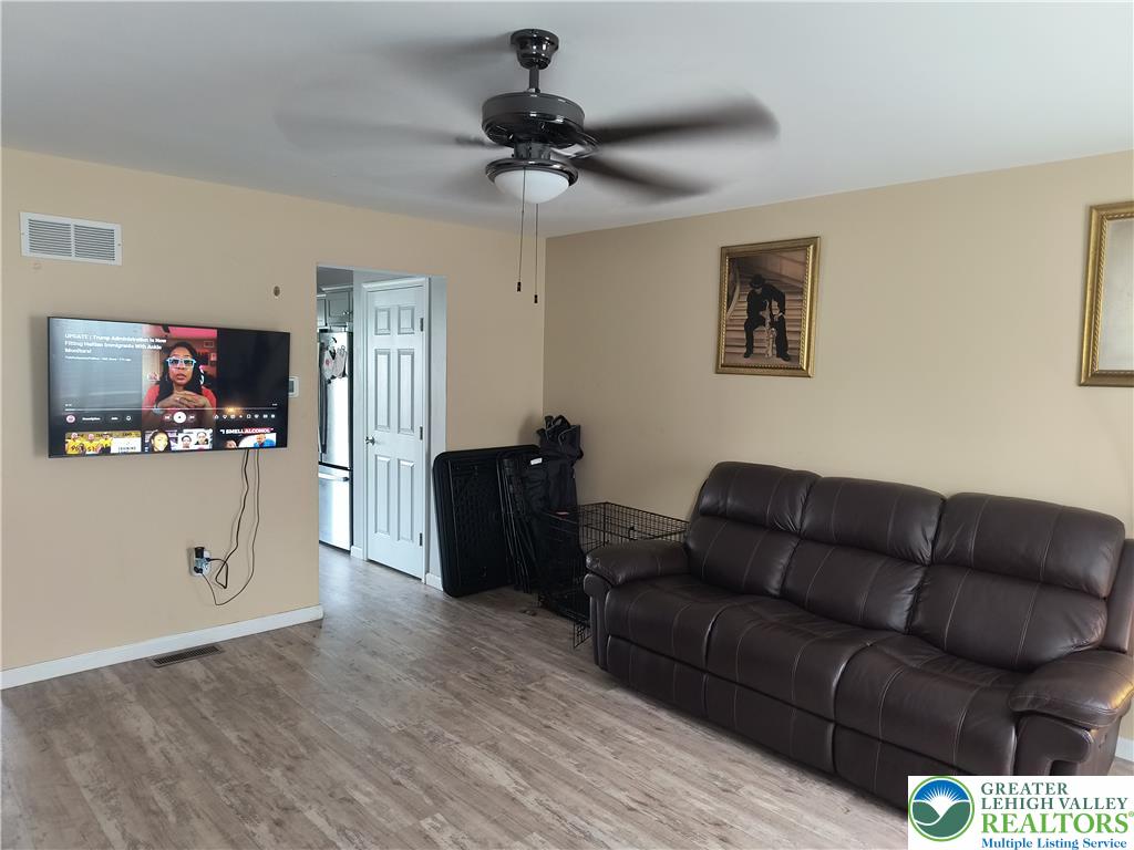 708 Bach Court Property Photo 8