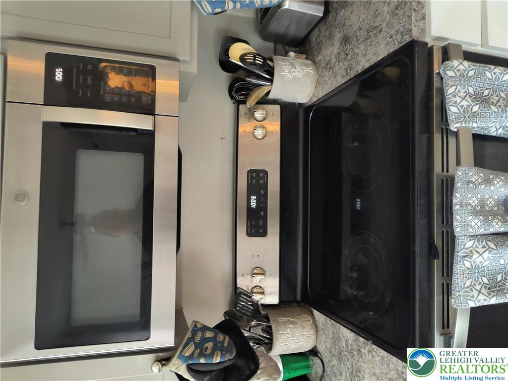 708 Bach Court Property Photo 12