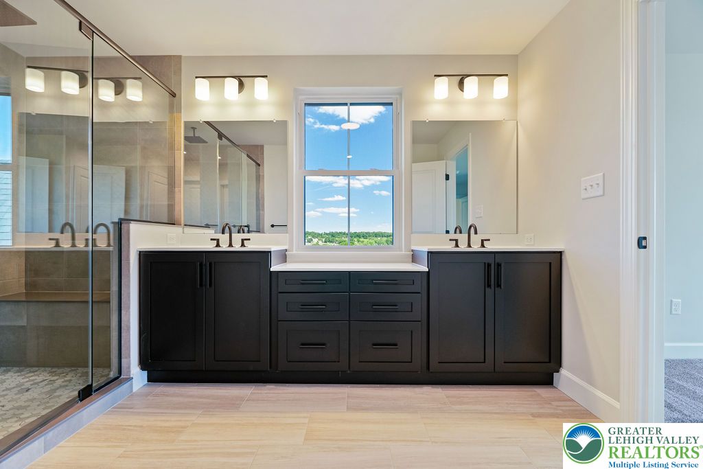 5043 Chapmans Road Property Photo 13