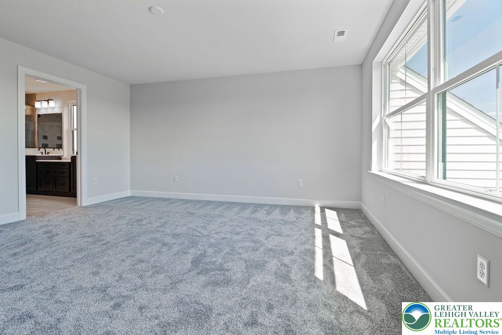 5043 Chapmans Road Property Photo 15