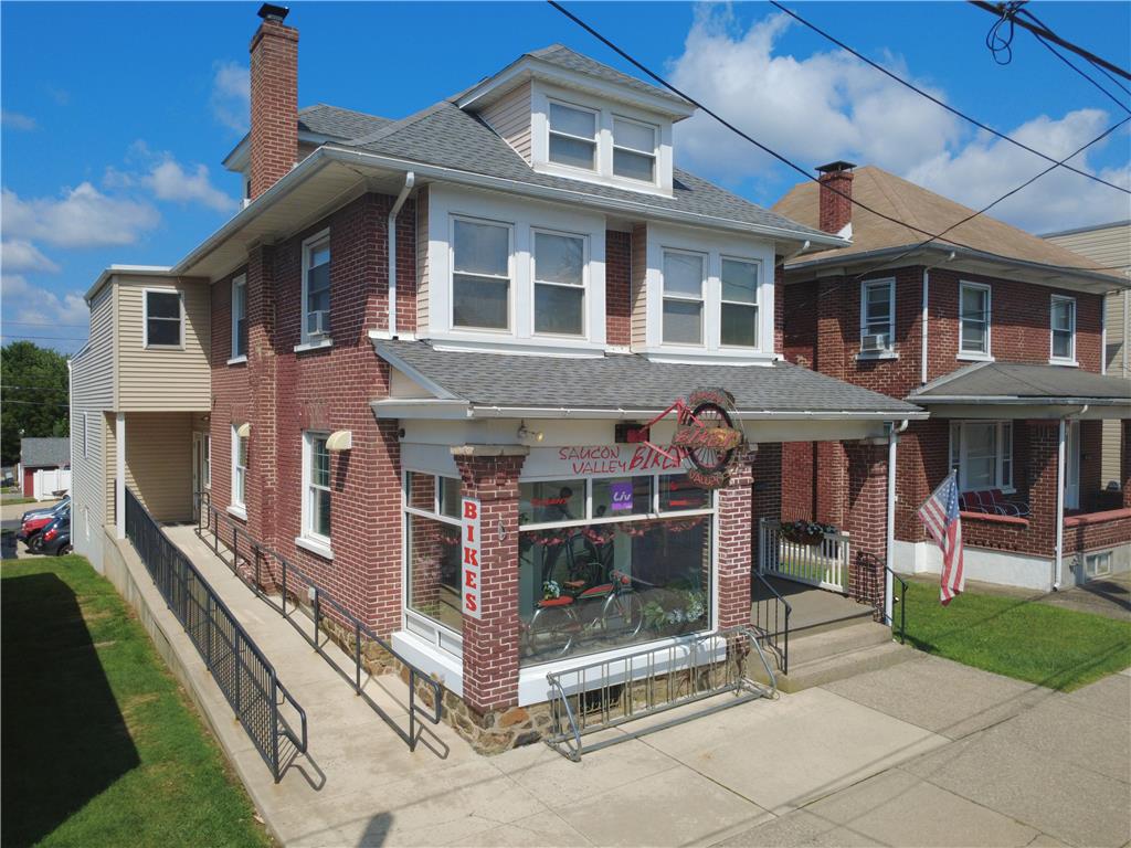 824 Main Street Property Photo 1