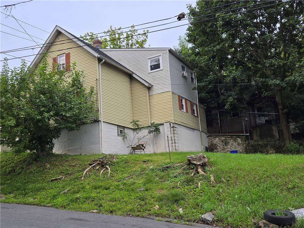 806 Carlton Avenue Property Photo 6
