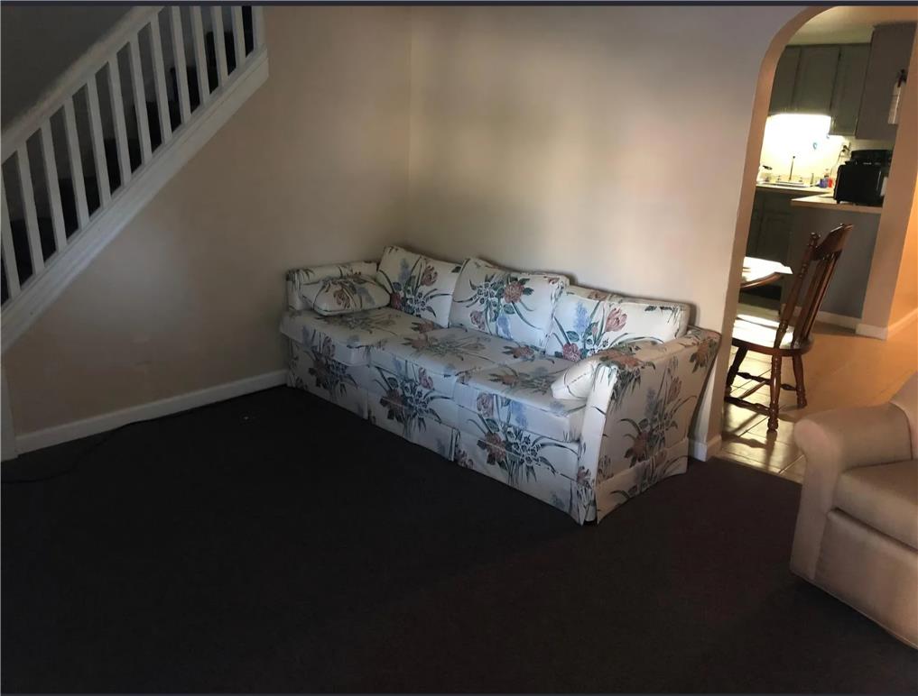 806 Carlton Avenue Property Photo 10