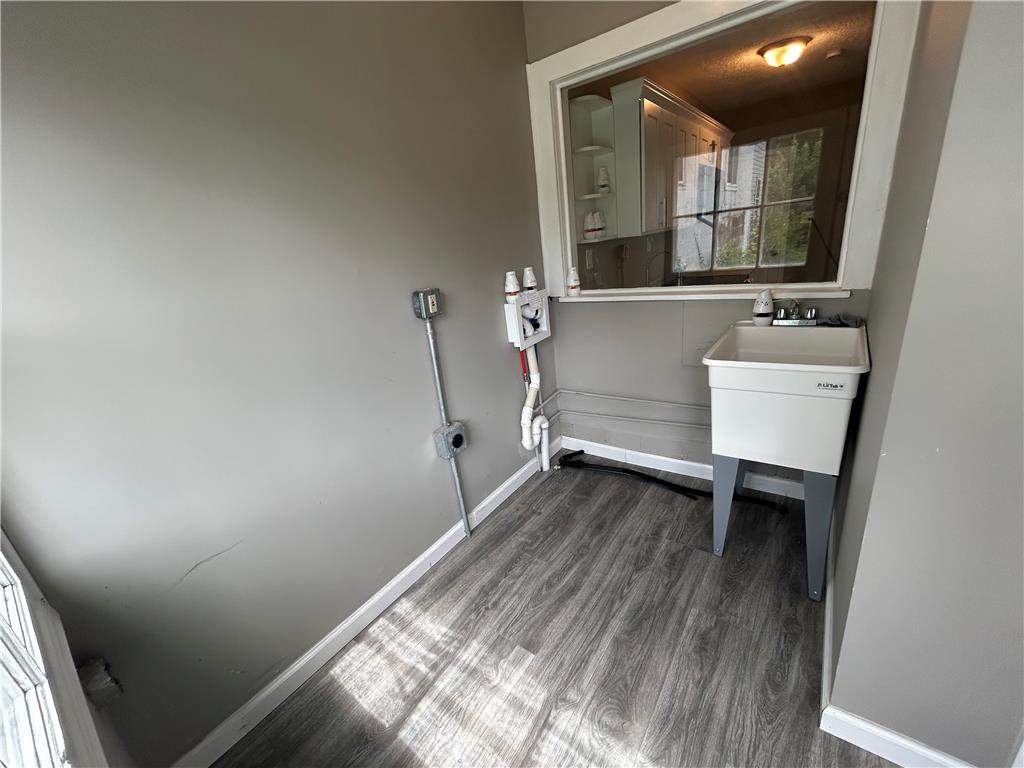 110 Front Street Property Photo 7