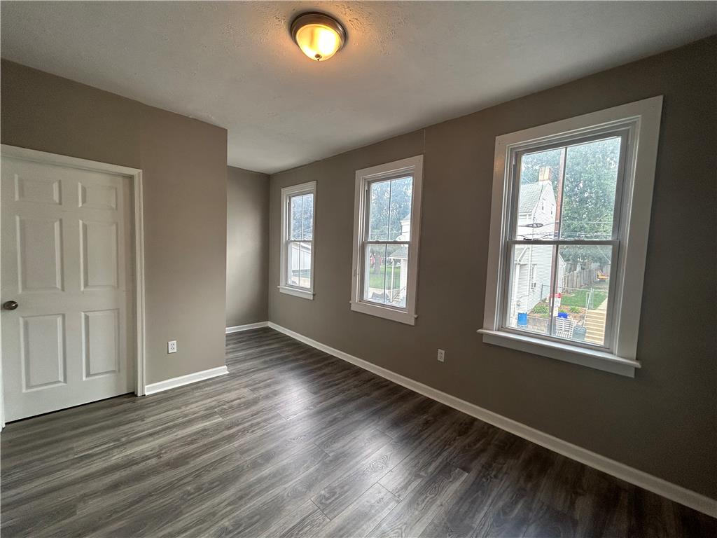 110 Front Street Property Photo 8