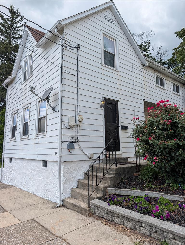 29 East Depot Street Property Photo 2