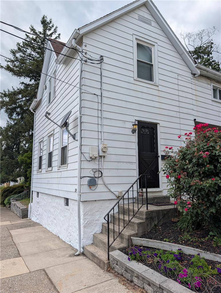 29 East Depot Street Property Photo 4