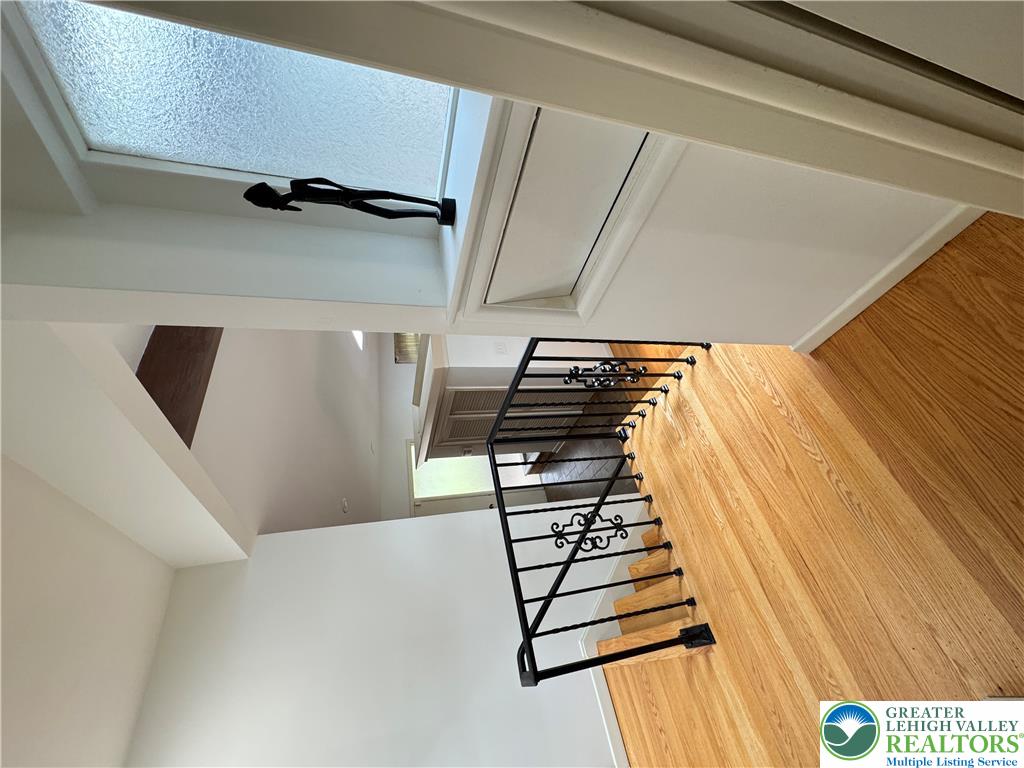 2620 West Livingston Street Property Photo 23
