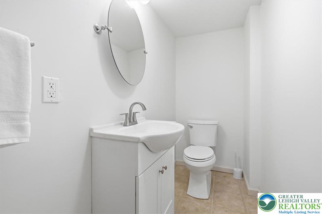 2620 West Livingston Street Property Photo 39