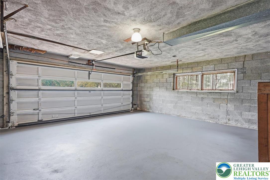 2620 West Livingston Street Property Photo 46