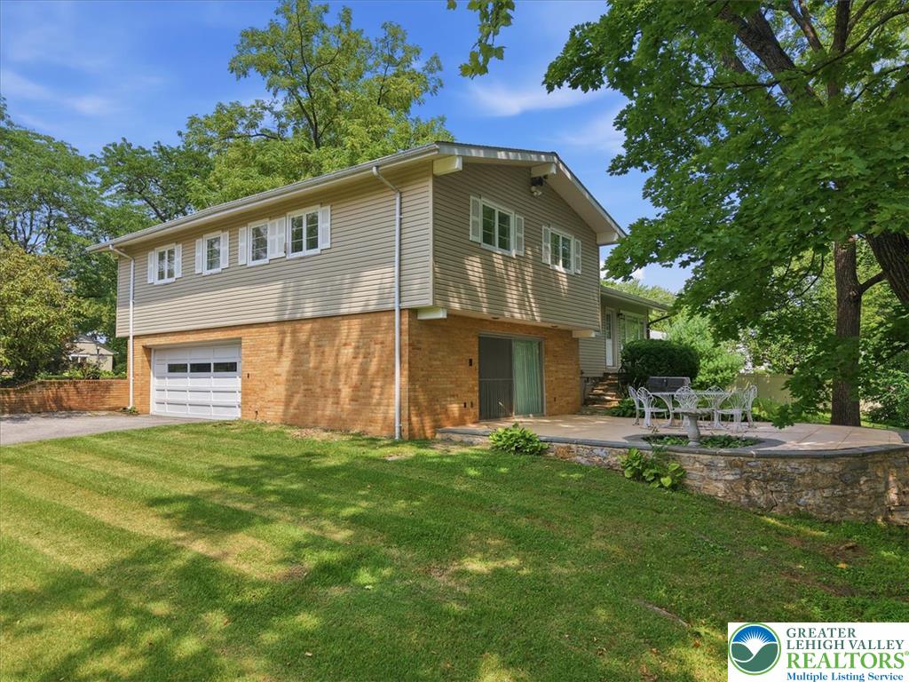2620 West Livingston Street Property Photo 49
