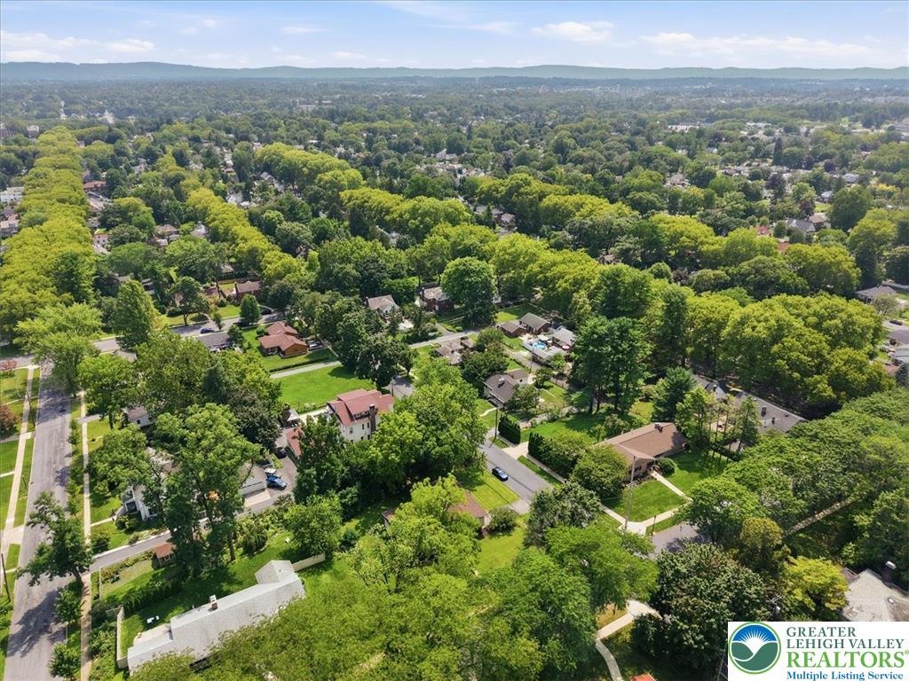 2620 West Livingston Street Property Photo 57