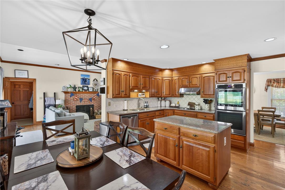 595 Walnut Avenue Property Photo 38