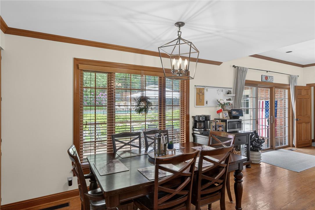 595 Walnut Avenue Property Photo 43
