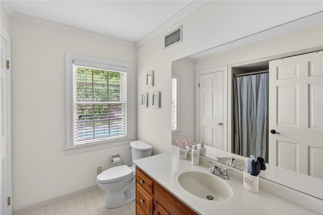 595 Walnut Avenue Property Photo 59