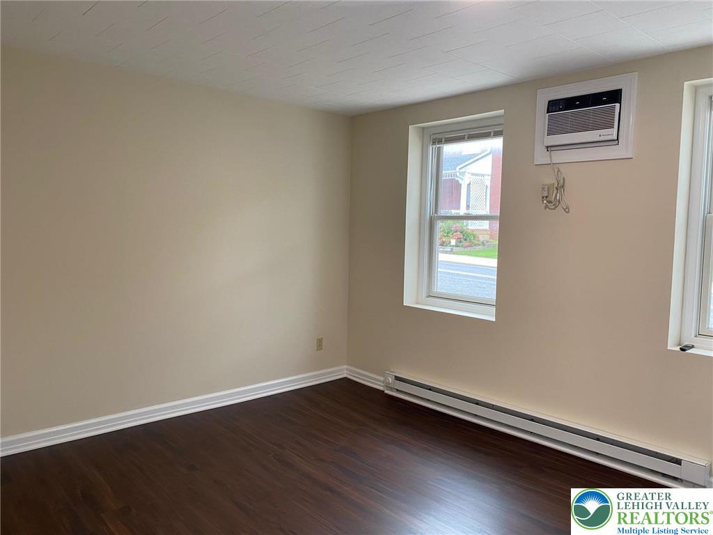 73 South Church Street B Property Photo 7