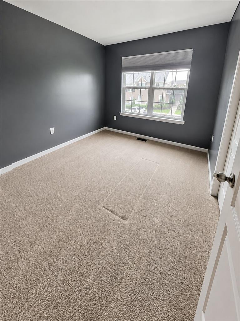 5960 Valley Forge Drive Property Photo 13