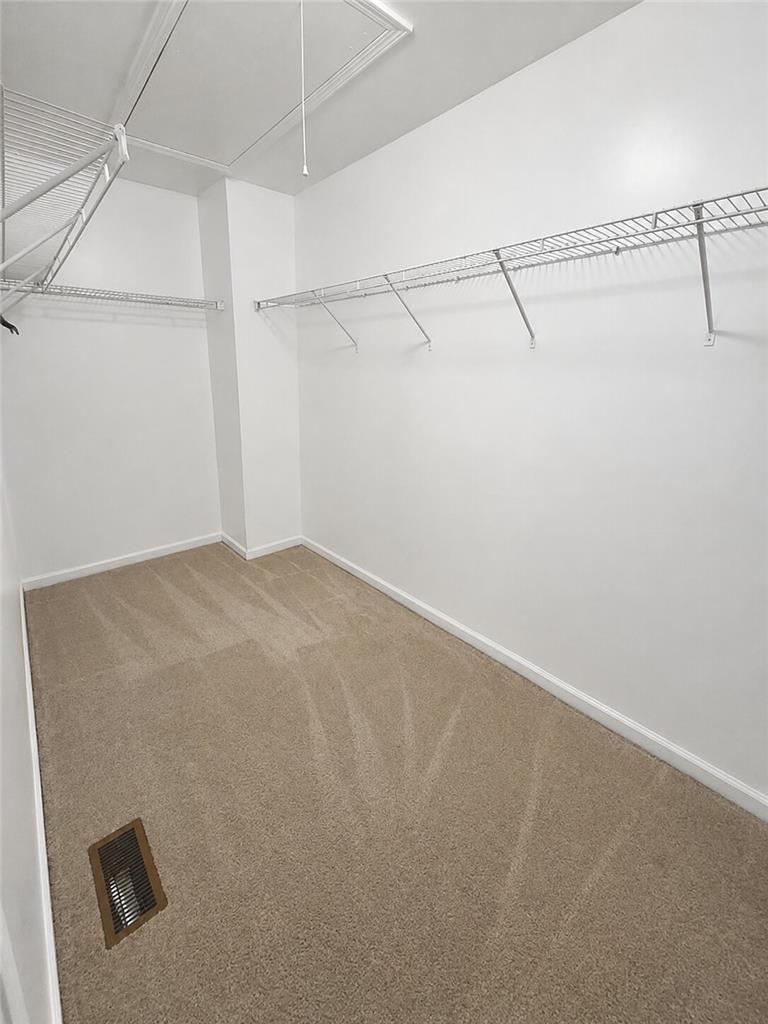 5960 Valley Forge Drive Property Photo 14