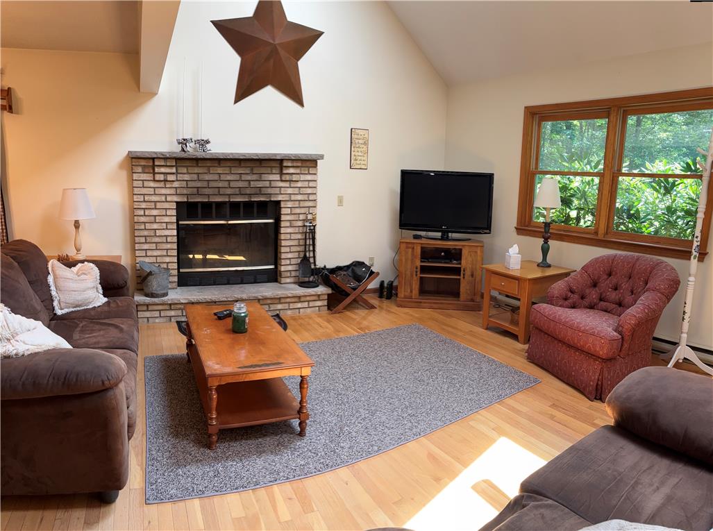 44 Jeffers Way Property Photo 6